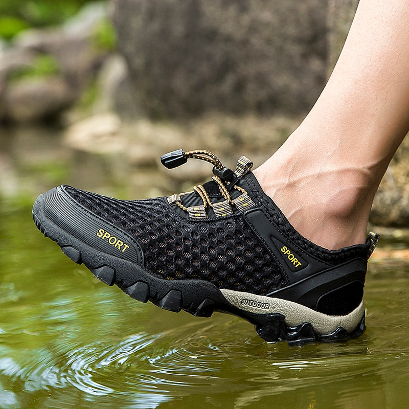 Versatile Quick-Drying Outdoor Shoes