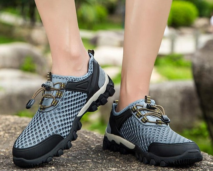 Versatile Quick-Drying Outdoor Shoes